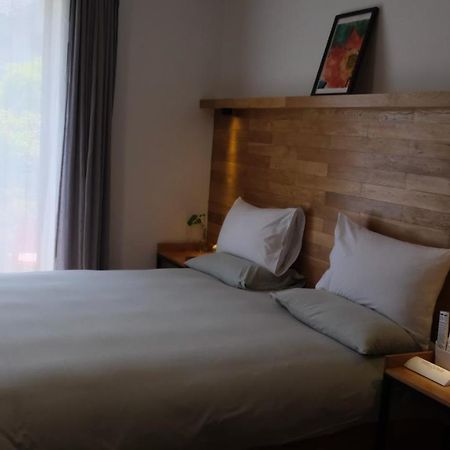 Appartamento Rock&Wood Cozy House Hangzhou Esterno foto